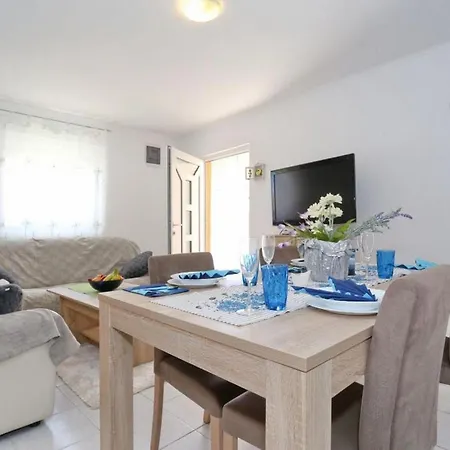 Appartement Marino 4 By Interhome