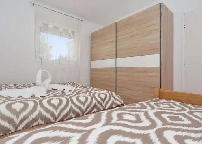 Marino 4 By Interhome Apartman Vir